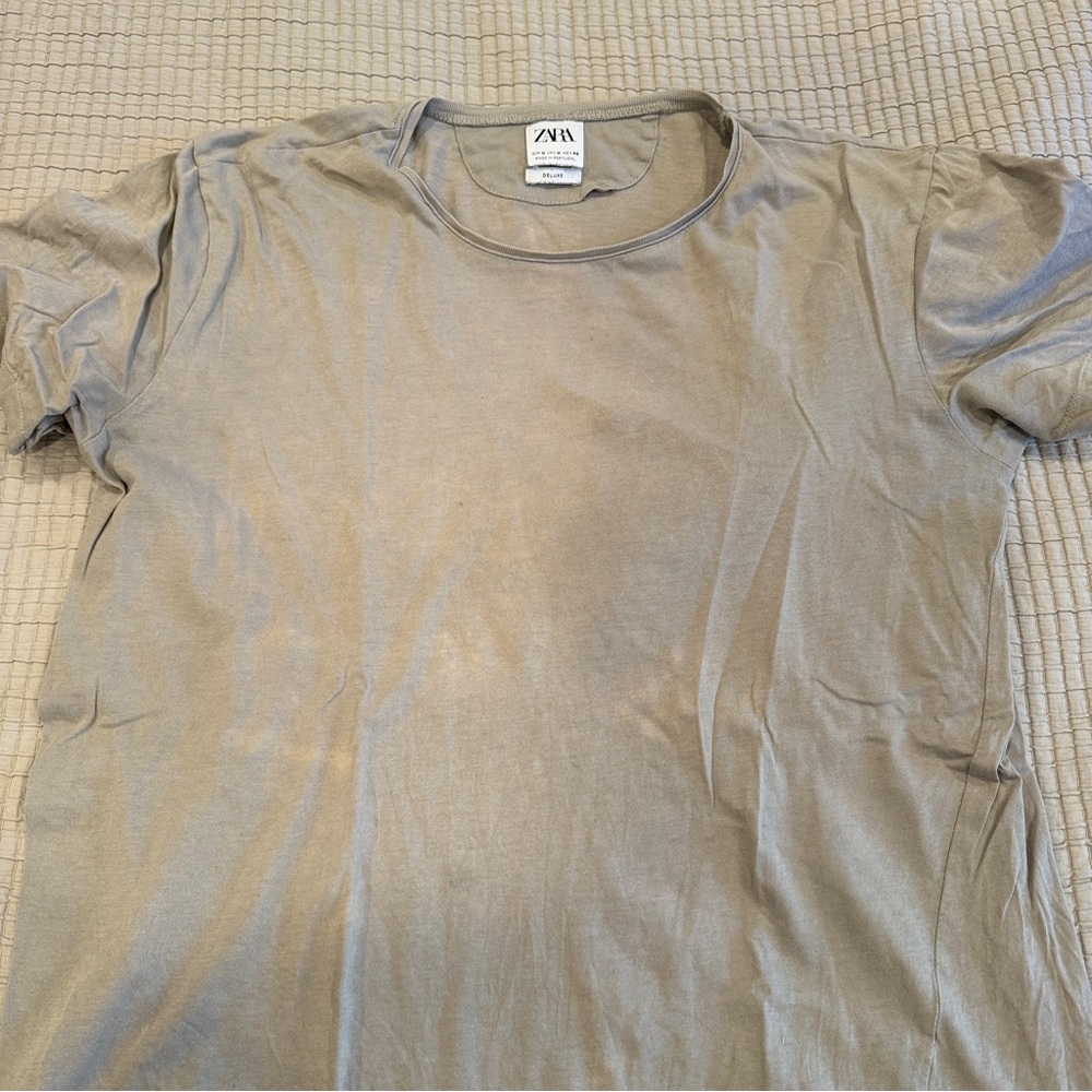 Zara Men’s Taupe Tee Shirt - M
